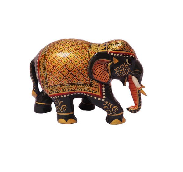 wood trunk down elephant india