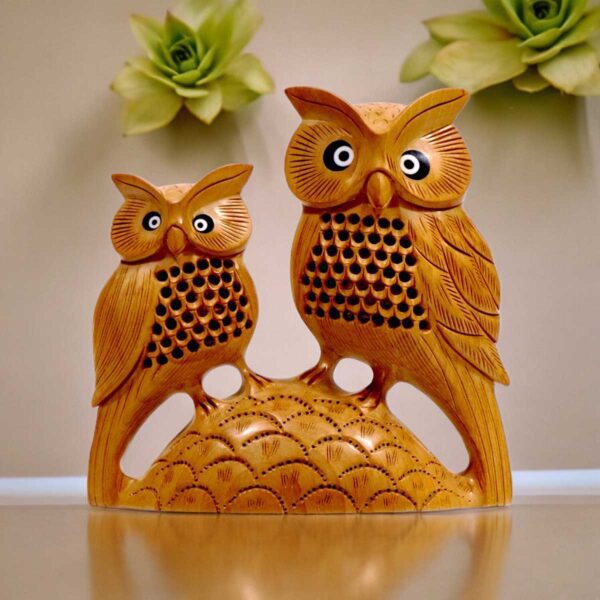 Wood owl statue with baby owl hand carved in kadam wood