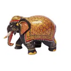 wood trunk down elephant india