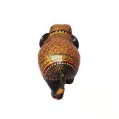 wood trunk down elephant india