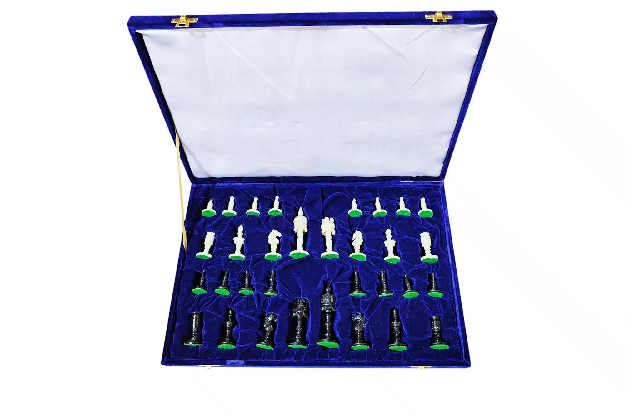 chess pieces in chess box