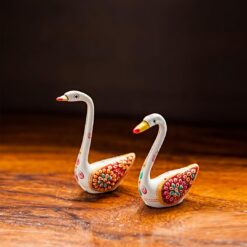 metal swan pair, hand painted decorative figure