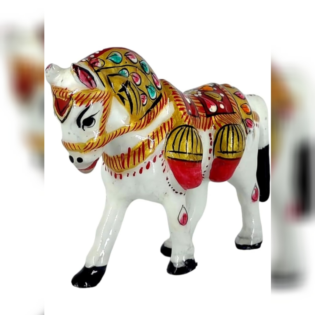Metal Painted Horse Statue – Elegant Symbol of Strength - Image 2